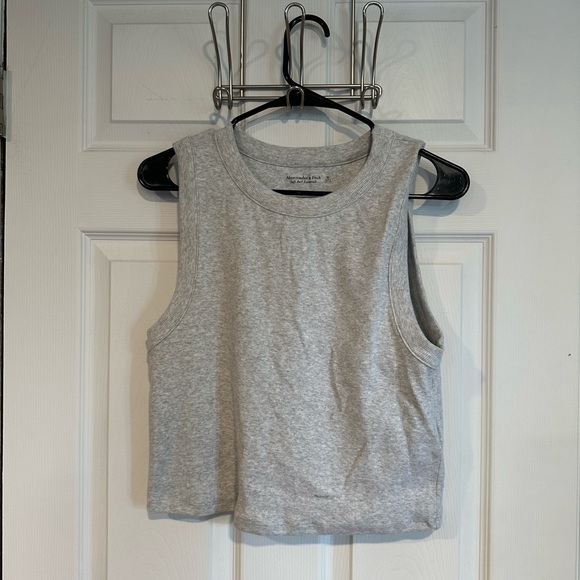 Abercrombie & Fitch Essential Rib Crew Tank - Picture 4 of 11